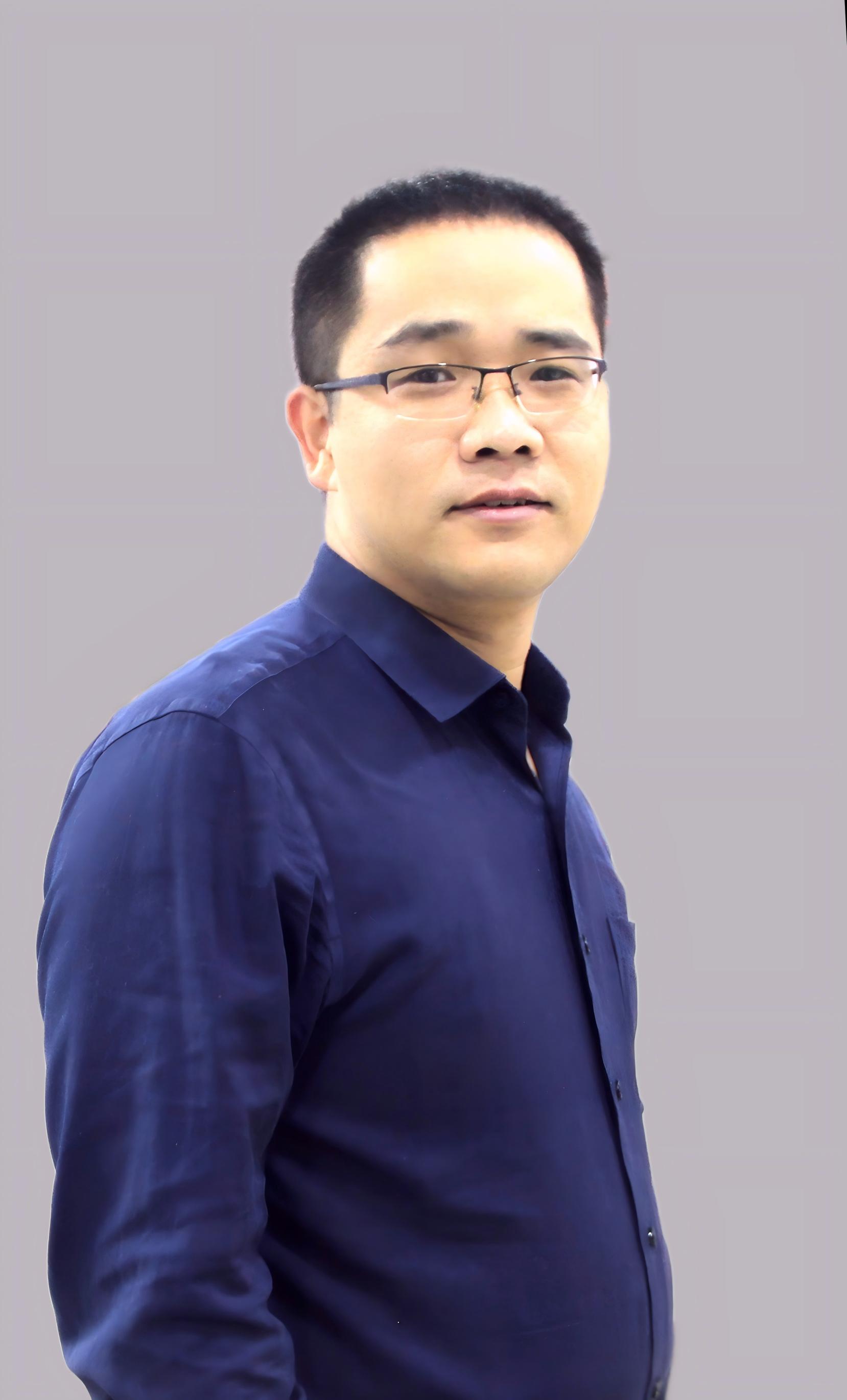 李鹏宇 国际部主任